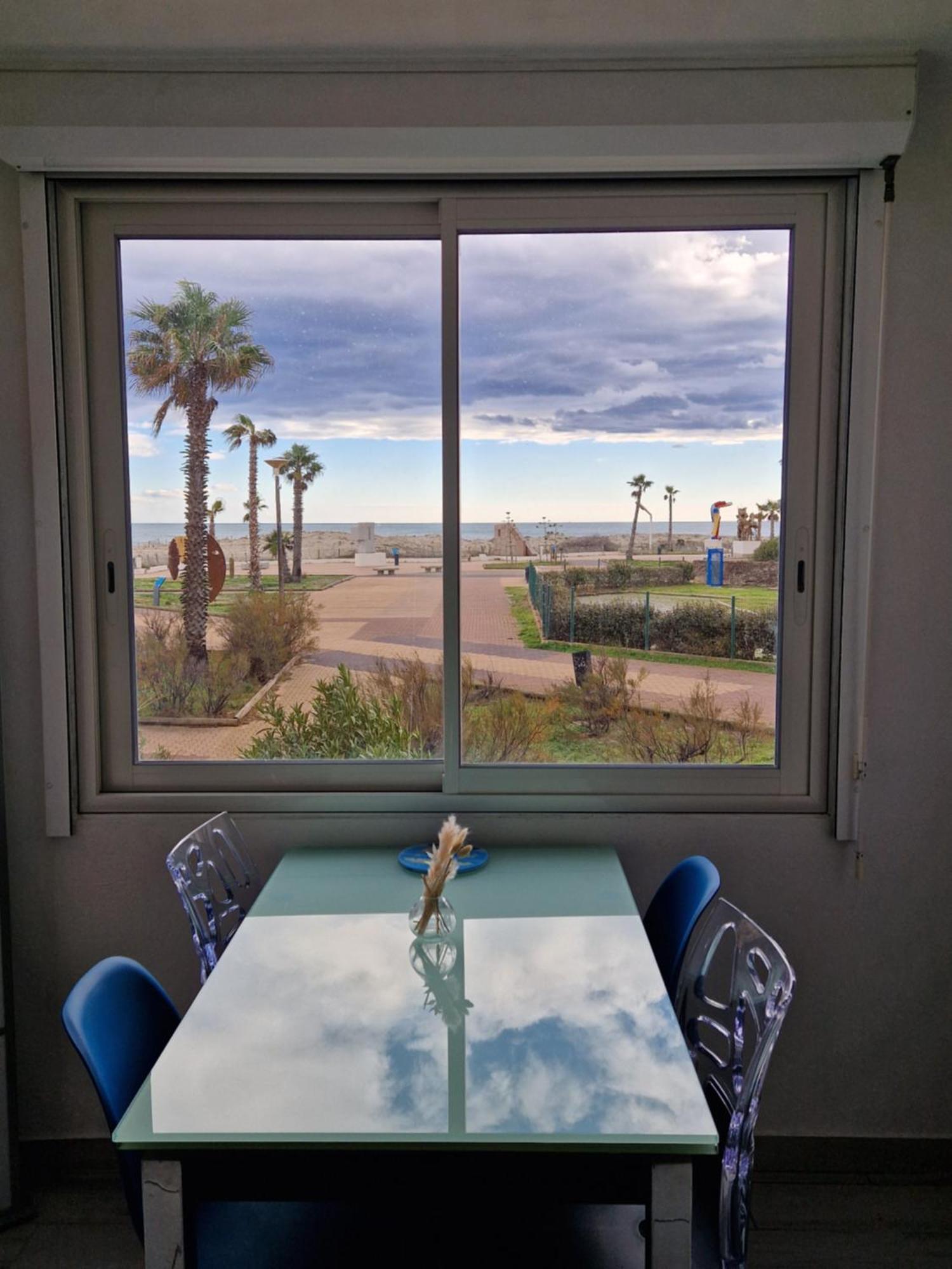 Appartement Front De Mer 르발카레스 외부 사진