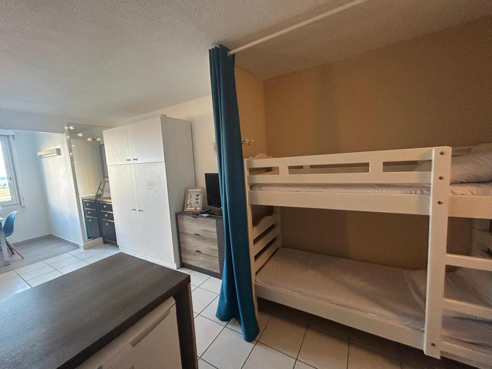 Appartement Front De Mer 르발카레스 외부 사진